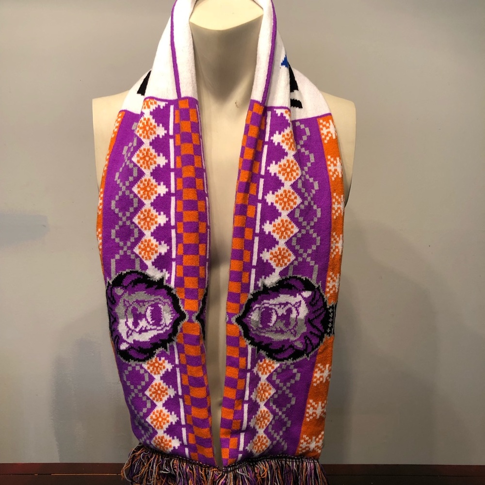 scarf